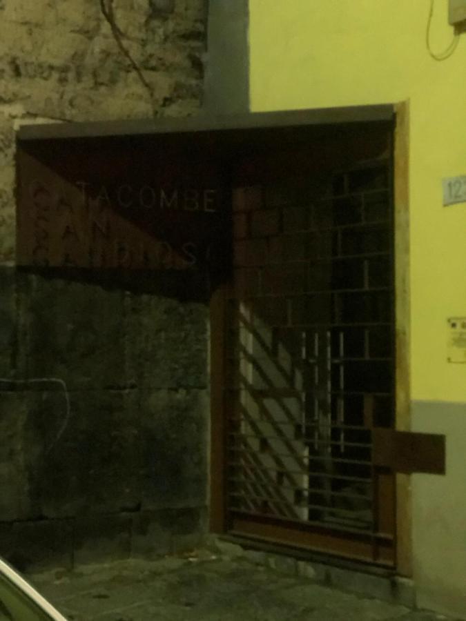 Il Basso Della Nonna Naples Exterior photo